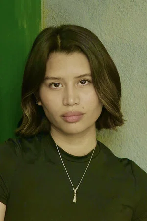 Photo of Kelly Tapia from the Latest Netflix gallery