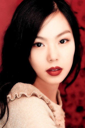 Kim Min-hee photo