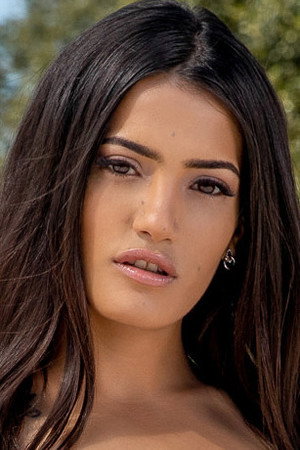 Photo of Penelope Cum from the Latest Netflix gallery