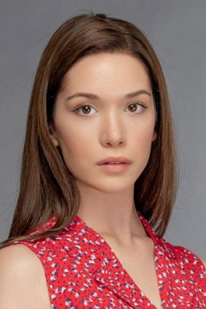 Hazal Subaşı photo