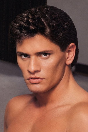Photo of Matt Powers from the Latest Netflix gallery