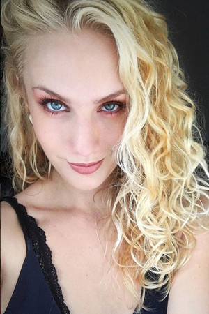 Photo of Abi Casson Thompson from the Latest Netflix gallery