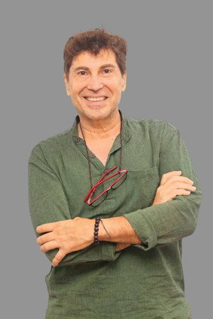 Photo of Julio Yúdice from the Latest Netflix gallery