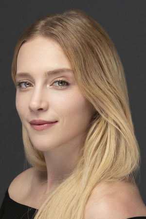 Hayal Köseoğlu photo