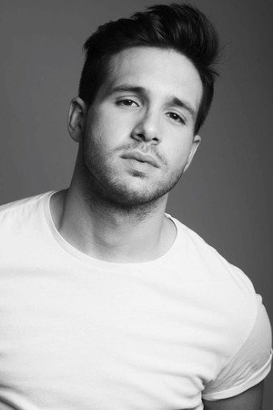 Damien Lauretta photo