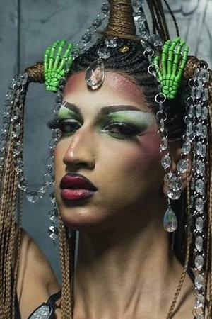 Photo of Jourdan Daniel from the Latest Netflix gallery