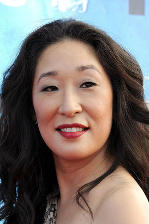 Sandra Oh photo