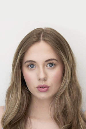 Photo of Eden Summer Gilmore from the Latest Netflix gallery