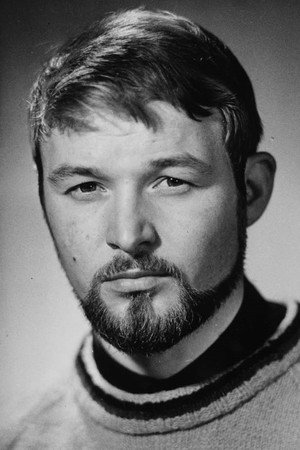 Photo of Valentin Kuik from the Latest Netflix gallery