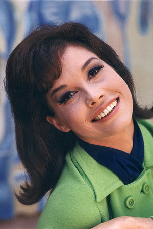 Mary Tyler Moore photo