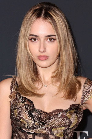 Photo of Julia Butters from the Latest Netflix gallery