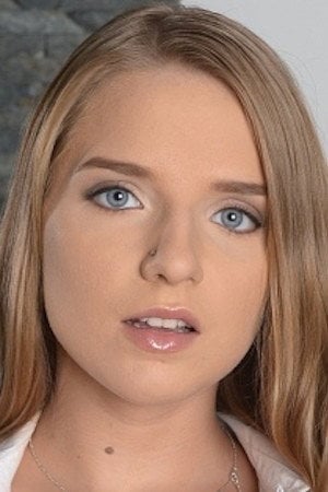 Photo of Sofi Goldfinger from the Latest Netflix gallery