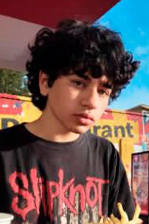 Photo of Vicente Esteban León Arancibia Bernal from the Latest Netflix gallery