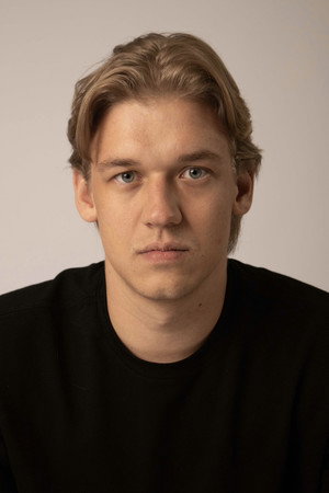 Photo of Pedro Zurawski from the Latest Netflix gallery