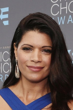 Andrea Navedo photo