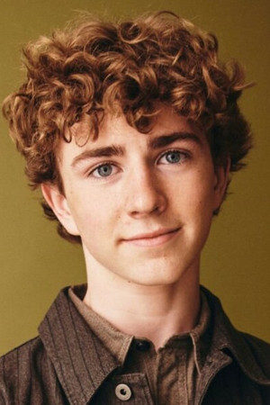 Walker Scobell photo