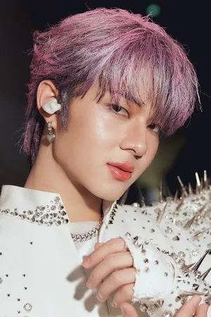 Chawarin Perdpiriyawong photo