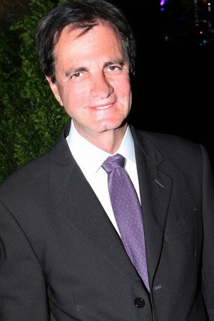 Photo of Edgar Moura from the Latest Netflix gallery