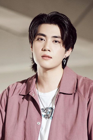 Photo of Top Sumethee Mettaworakun from the Latest Netflix gallery