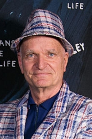 Photo of Florian Schneider from the Latest Netflix gallery
