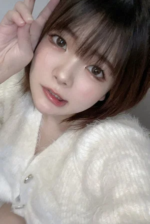 Photo of 唯月つくし from the Latest Netflix gallery