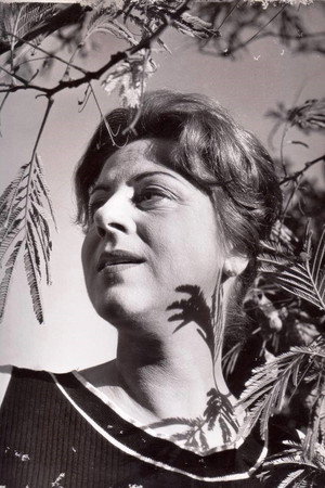 Photo of Mary Aroni from the Latest Netflix gallery