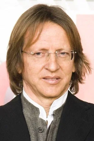 Photo of Giambattista Avellino from the Latest Netflix gallery