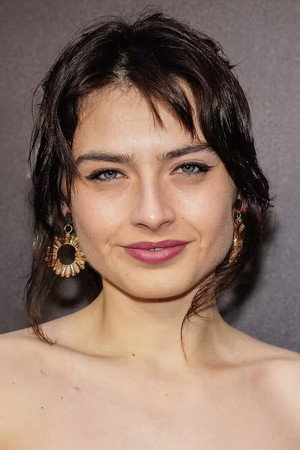 Photo of Sophie Bouquet from the Latest Netflix gallery