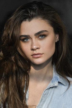 Photo of Lola Flanery from the Latest Netflix gallery