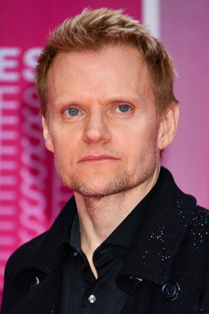 Marc Warren photo