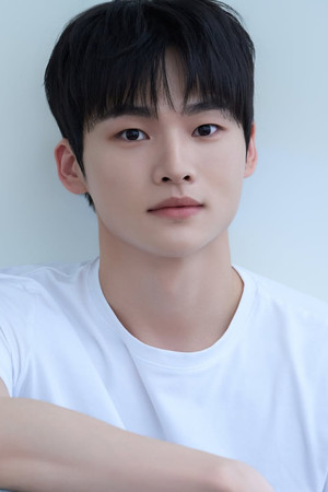 Photo of Hong Dong-geon from the Latest Netflix gallery