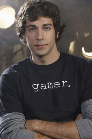 Zachary Levi photo