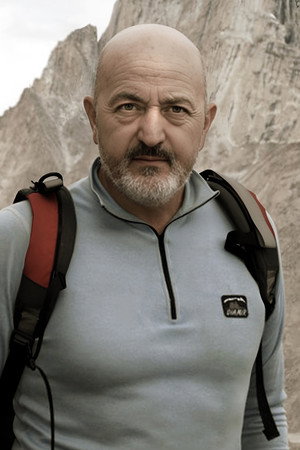 Photo of Sebastián Álvaro Lomba from the Latest Netflix gallery