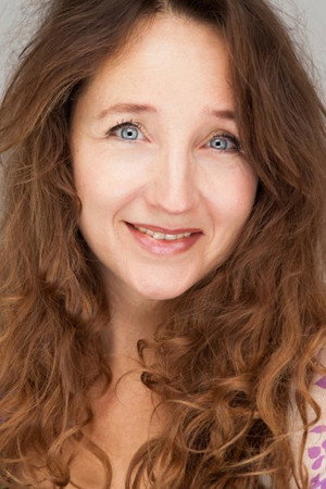 Photo of Linda Elvira from the Latest Netflix gallery
