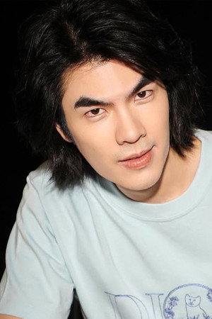 Phakphum Romsaithong photo