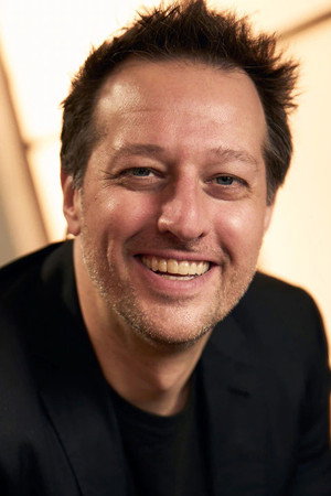 Photo of Dave Andron from the Latest Netflix gallery