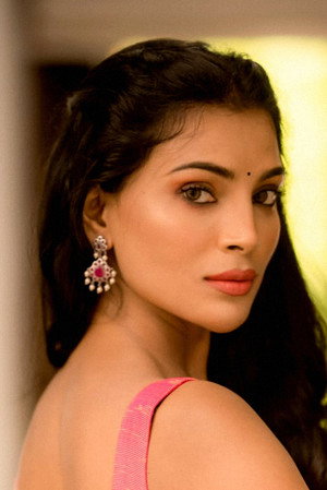 Photo of Deevra Haran from the Latest Netflix gallery