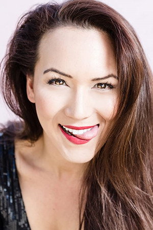 Photo of Simone Bailly from the Latest Netflix gallery