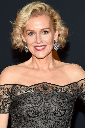 Penelope Ann Miller photo