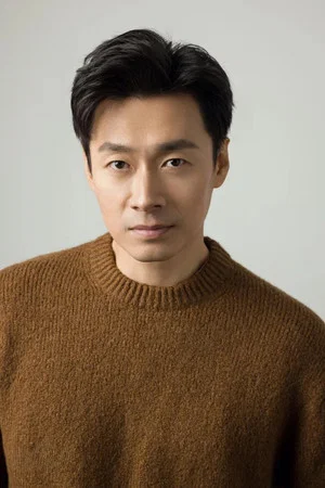 Photo of Yu Qingbin from the Latest Netflix gallery