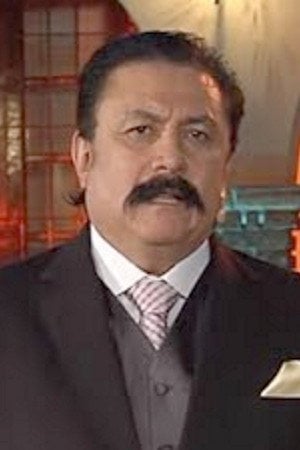 Photo of Julio Aldama Jr. from the Latest Netflix gallery