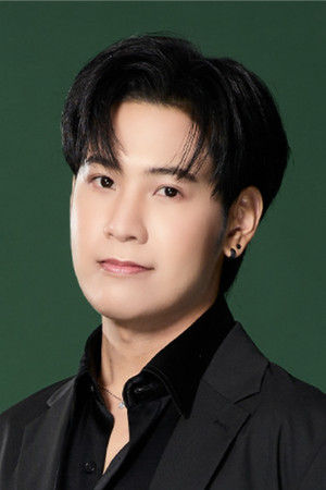 Prachaya Ruangroj photo