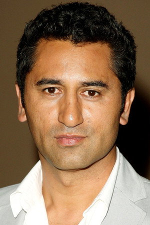 Cliff Curtis photo