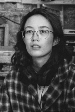 Photo of Alanis Braun from the Latest Netflix gallery