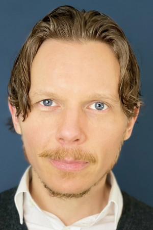 Photo of Nathan Mills from the Latest Netflix gallery