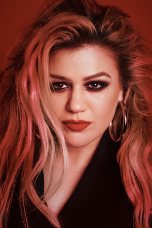 Kelly Clarkson photo