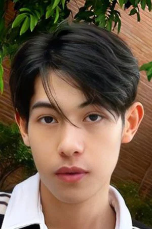 Photo of Kaweewat Samapongwiwat from the Latest Netflix gallery