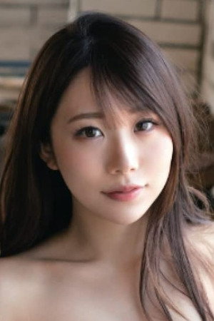 Photo of Erika Ozaki from the Latest Netflix gallery