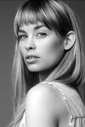 Photo of Hannah Janssen from the Latest Netflix gallery
