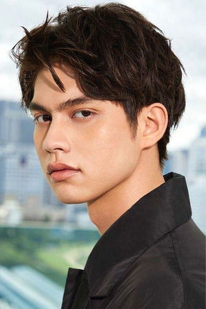 Vachirawit Chivaaree photo